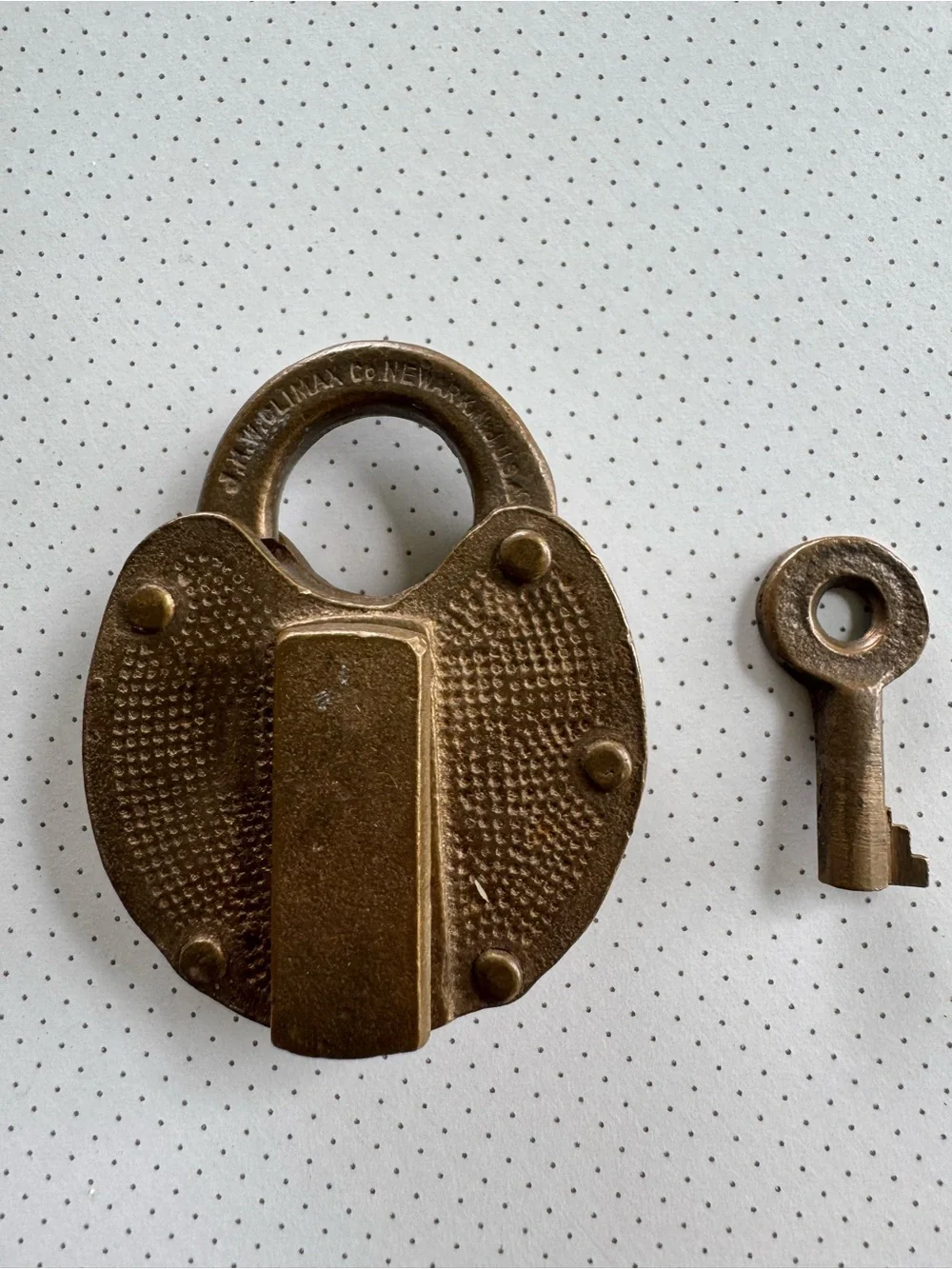 Antique-Style Brass Padlock with Key - Brown Brass Finish